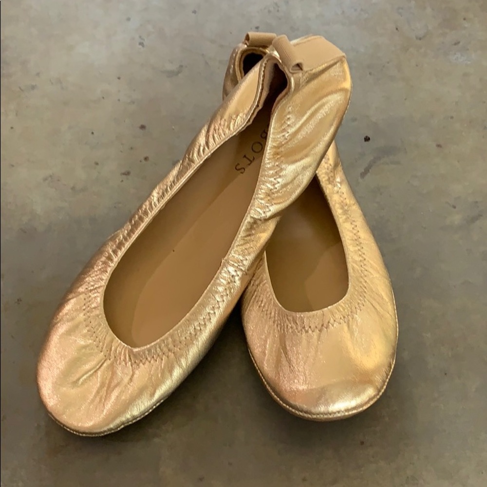 Gold Ballet flats